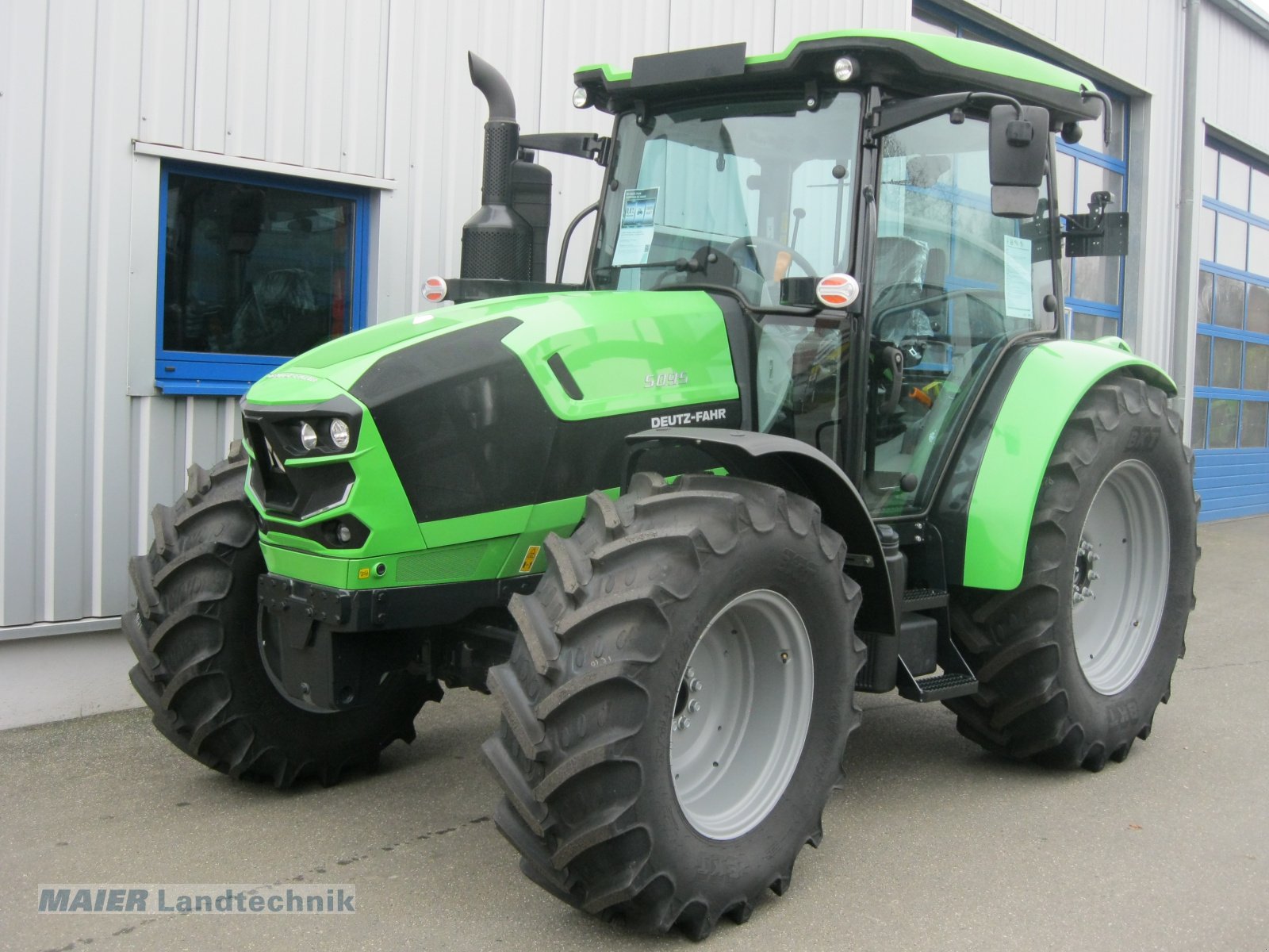 Traktor типа Deutz-Fahr 5095 GS, Neumaschine в Dieterskirchen (Фотография 1)