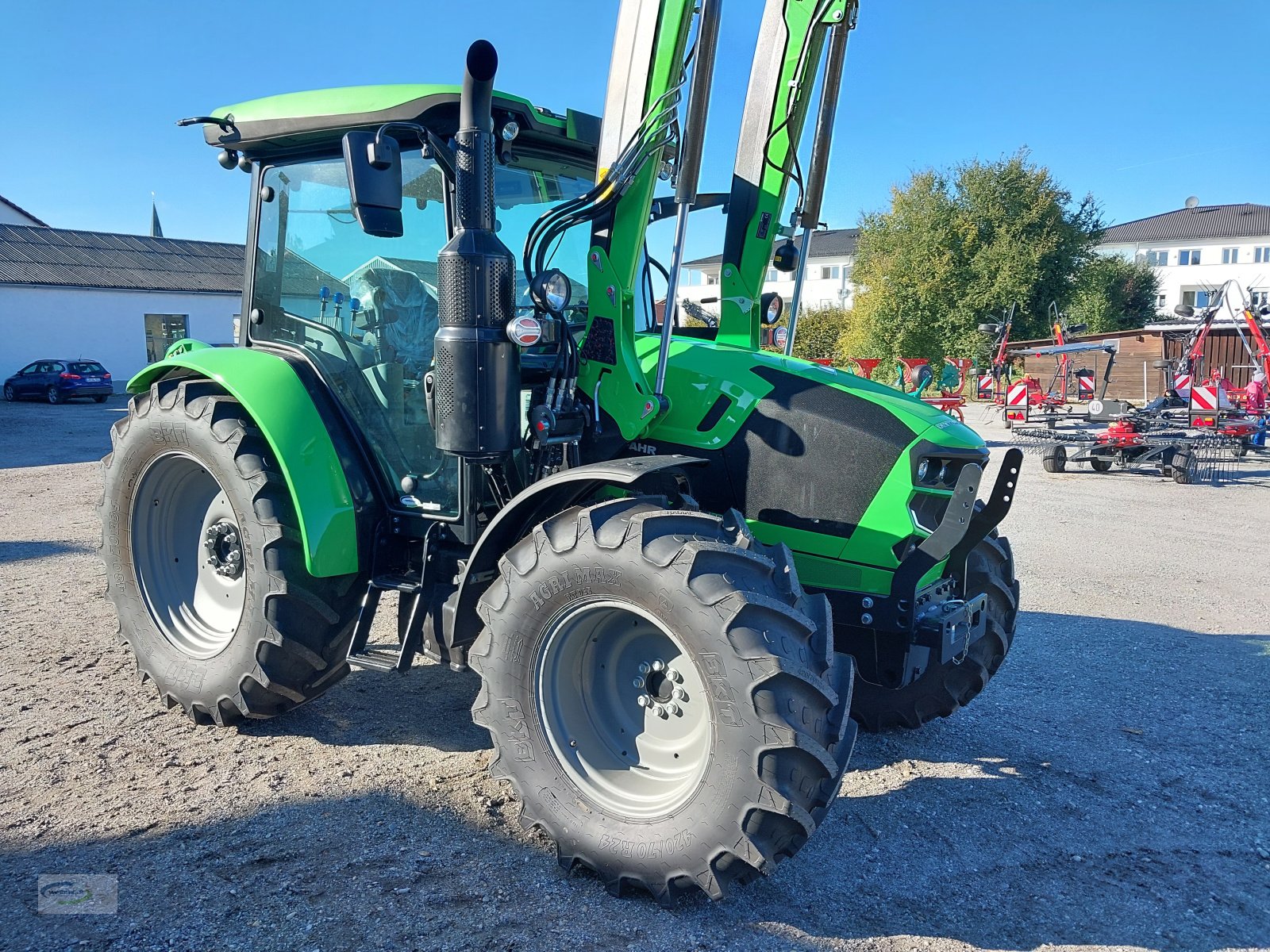 Traktor типа Deutz-Fahr 5100 Abverkaufspreis EM Rabatt, Neumaschine в Frontenhausen (Фотография 4)