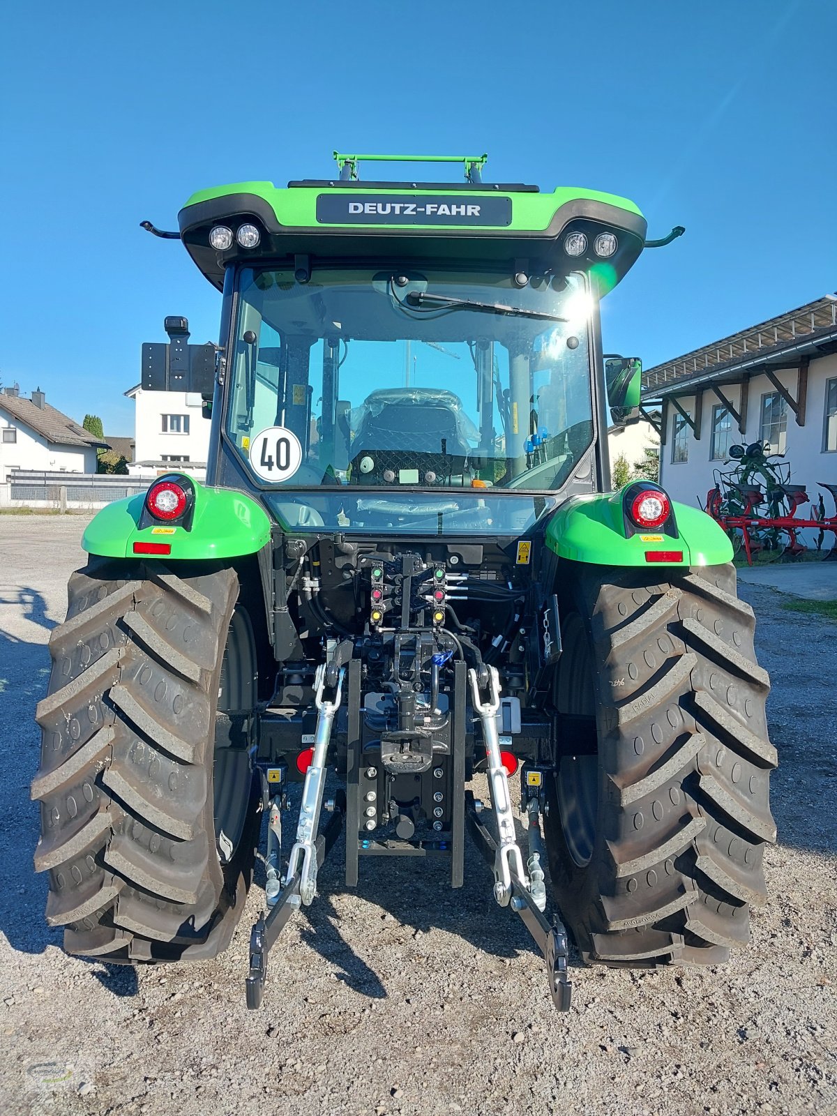 Traktor типа Deutz-Fahr 5100 Abverkaufspreis EM Rabatt, Neumaschine в Frontenhausen (Фотография 3)