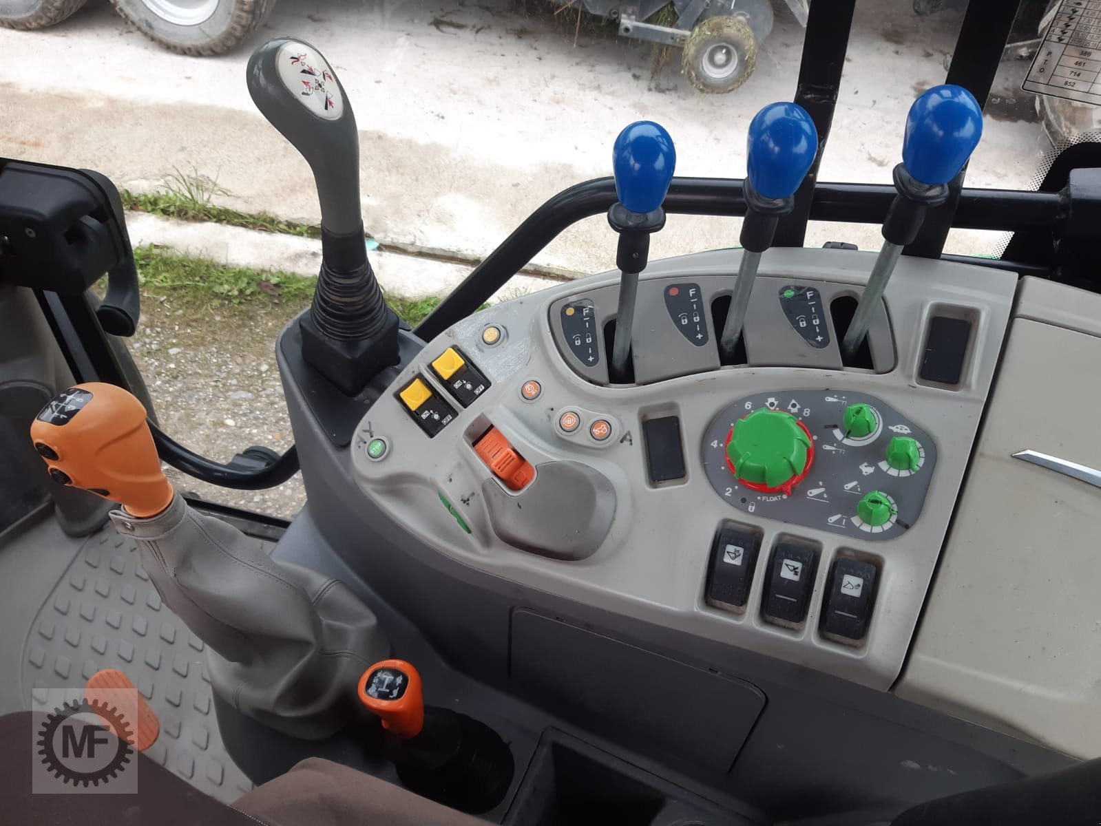 Traktor typu Deutz-Fahr 5100 C, Gebrauchtmaschine w Huglfing (Zdjęcie 9)