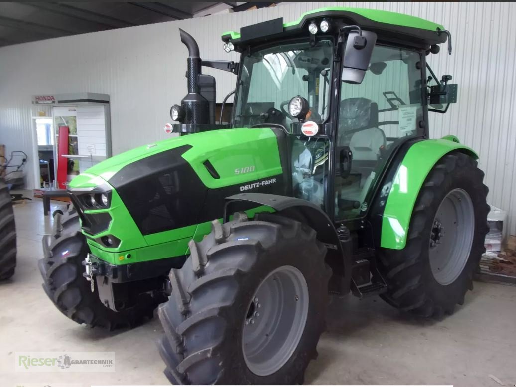 Traktor tip Deutz-Fahr 5100 G GS "Aktion Industrielader kostenlos, für BBV-Mitglieder 3000 € Fördernachlass, Neumaschine in Nördlingen (Poză 1)