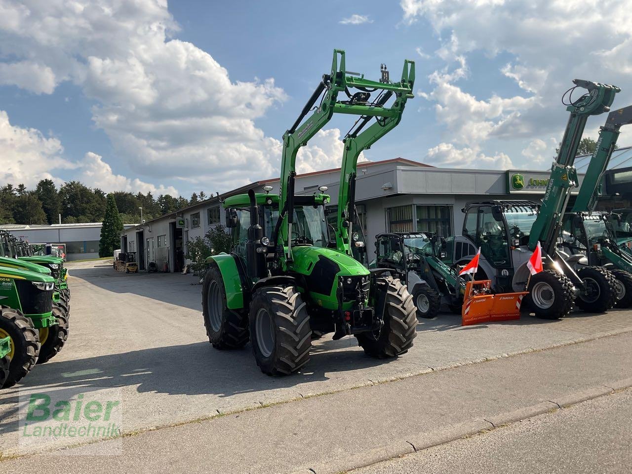 Traktor des Typs Deutz-Fahr 5100 G, Gebrauchtmaschine in OBERNDORF-HOCHMOESSINGEN (Bild 3)