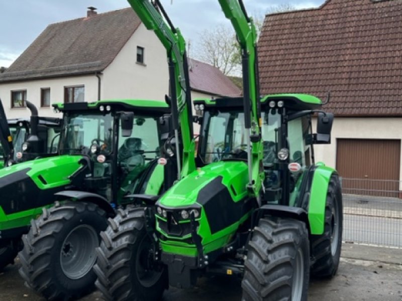 Traktor of the type Deutz-Fahr 5100 GS ***BBV-Aktion***, Neumaschine in Offenhausen