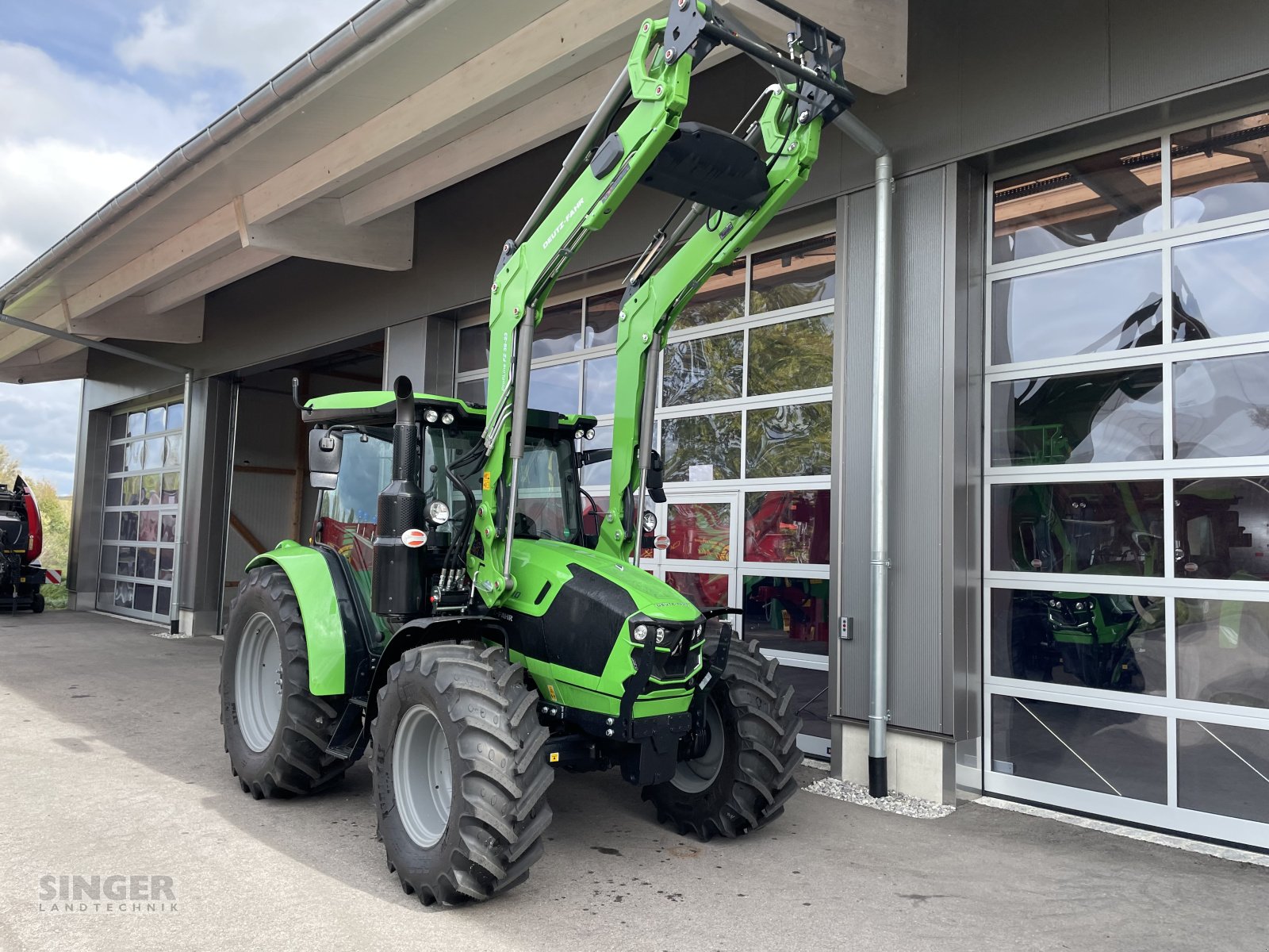 Traktor van het type Deutz-Fahr 5100 GS mit Frontlader BBV-Aktion, Neumaschine in Ebenhofen (Foto 2)