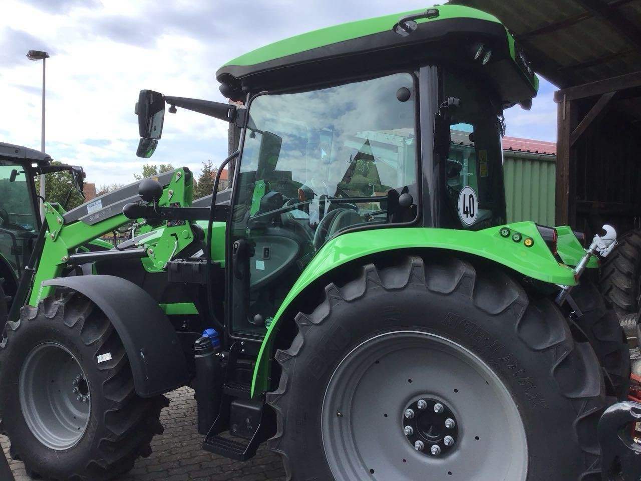 Traktor du type Deutz-Fahr 5100 GS, Neumaschine en Burgbernheim (Photo 11)