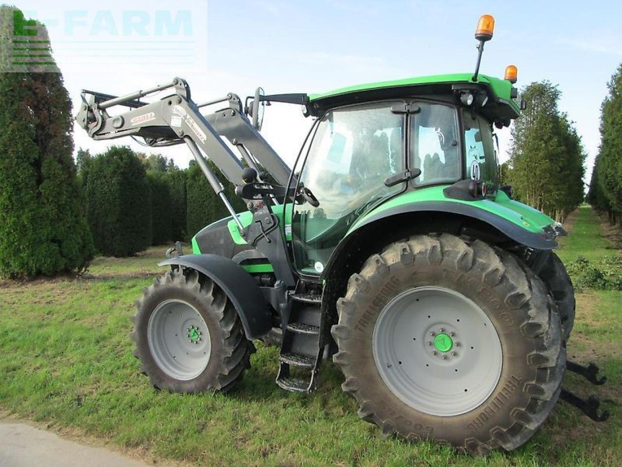 Traktor van het type Deutz-Fahr 5100 ttv TTV, Gebrauchtmaschine in VELBERT (Foto 3)