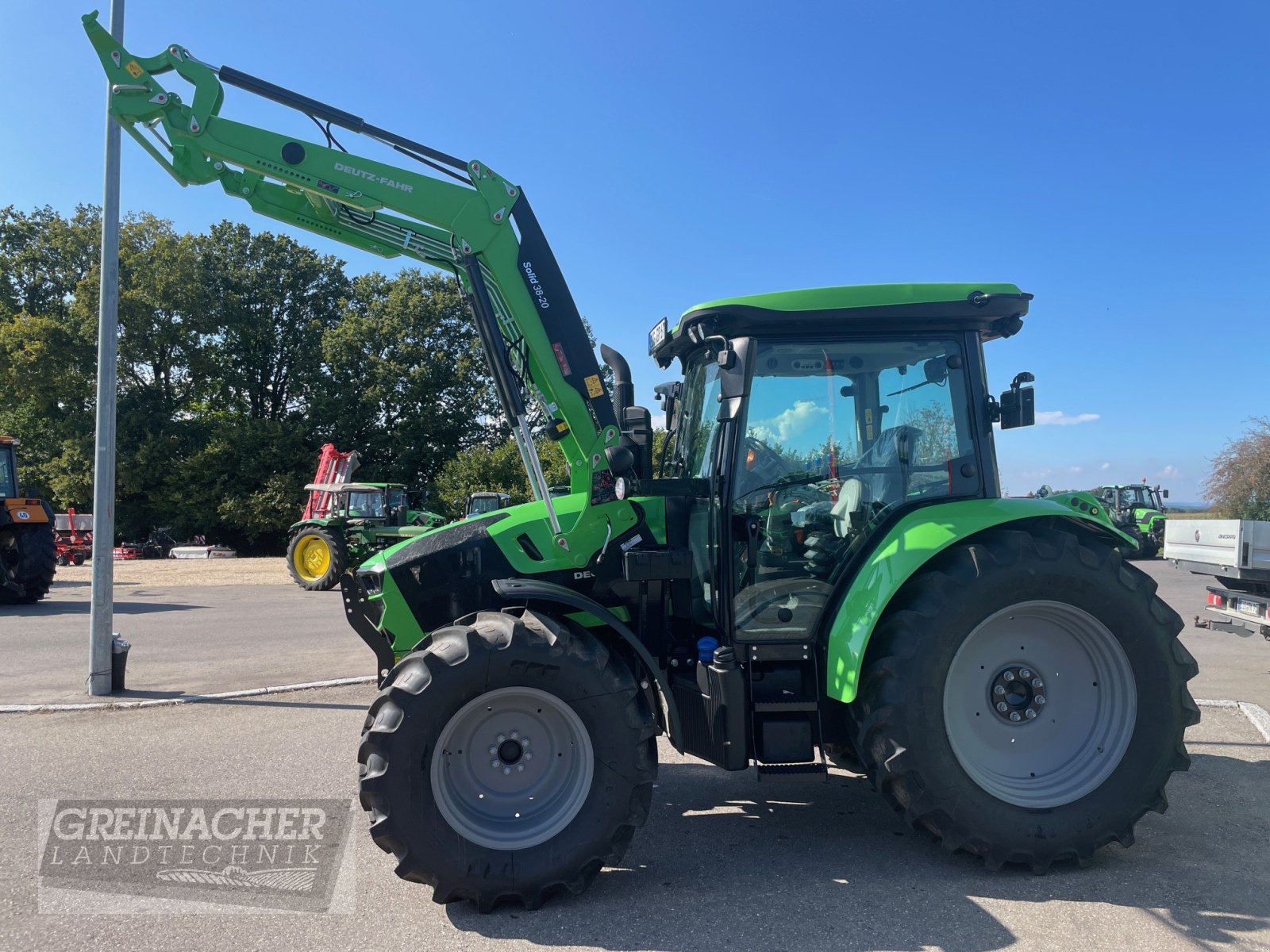 Traktor του τύπου Deutz-Fahr 5100, Neumaschine σε Pfullendorf (Φωτογραφία 1)