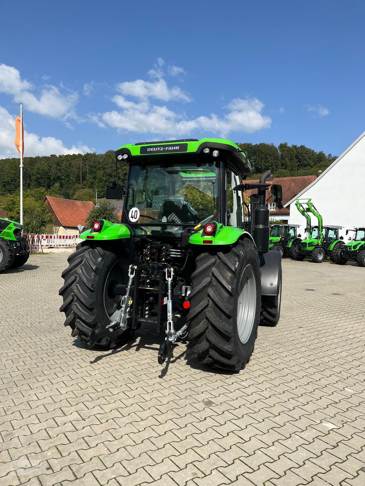 Traktor του τύπου Deutz-Fahr 5100, Neumaschine σε Treuchtlingen (Φωτογραφία 8)