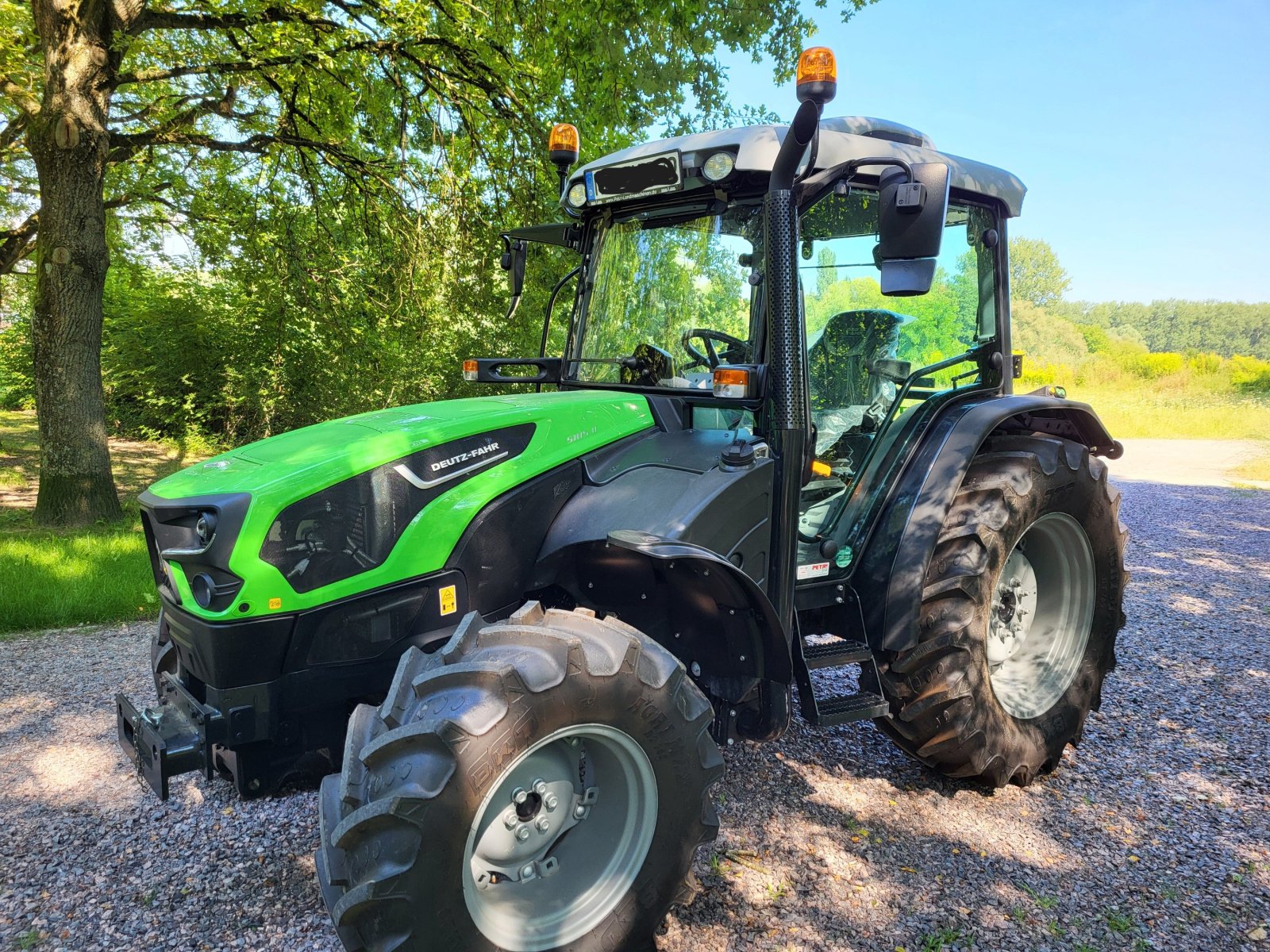 Traktor typu Deutz-Fahr 5105 D, Gebrauchtmaschine w Dannstadt-Schauernheim (Zdjęcie 2)