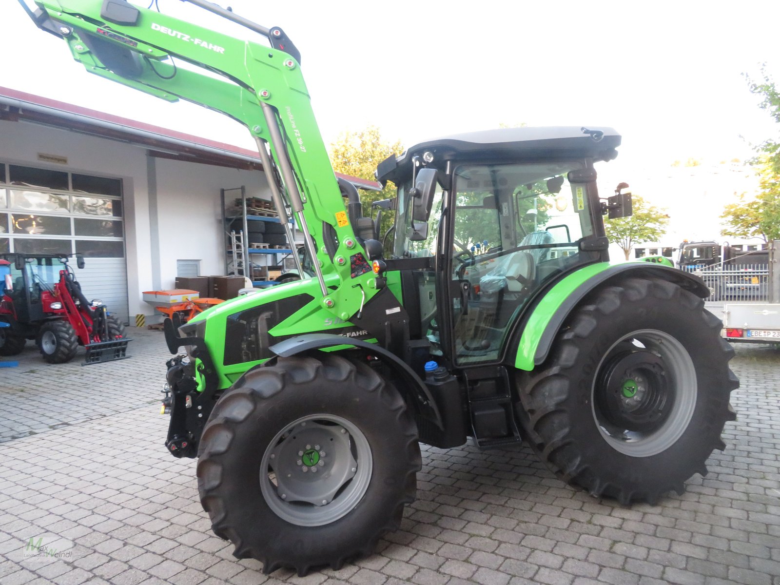 Traktor des Typs Deutz-Fahr 5105 E, Neumaschine in Markt Schwaben (Bild 3)