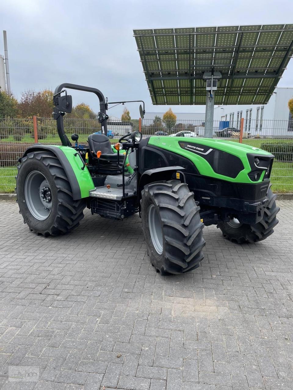 Traktor van het type Deutz-Fahr 5105 TB GS, Neumaschine in Eslohe–Bremke (Foto 1)