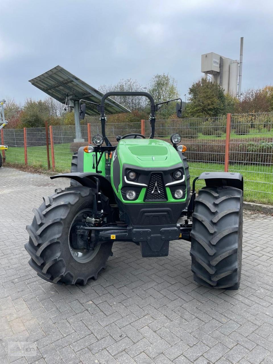 Traktor van het type Deutz-Fahr 5105 TB GS, Neumaschine in Eslohe–Bremke (Foto 2)