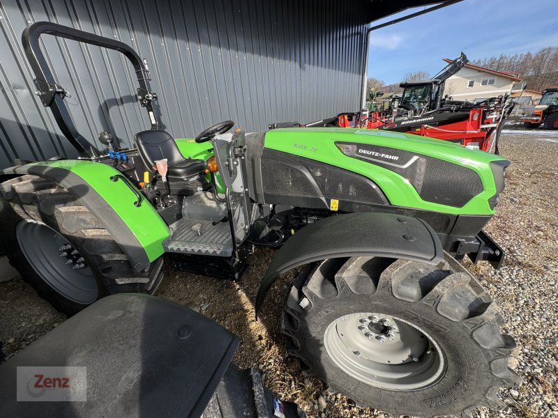 Traktor of the type Deutz-Fahr 5105 TB, Neumaschine in Gars