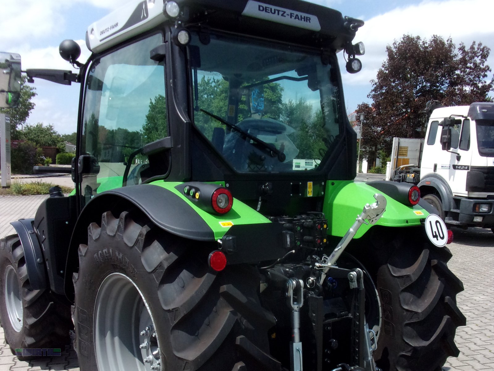 Traktor des Typs Deutz-Fahr 5105 TTV "stufenloser Kompaktschlepper", Frontladeranbauteile, Gebrauchtmaschine in Buchdorf (Bild 9)