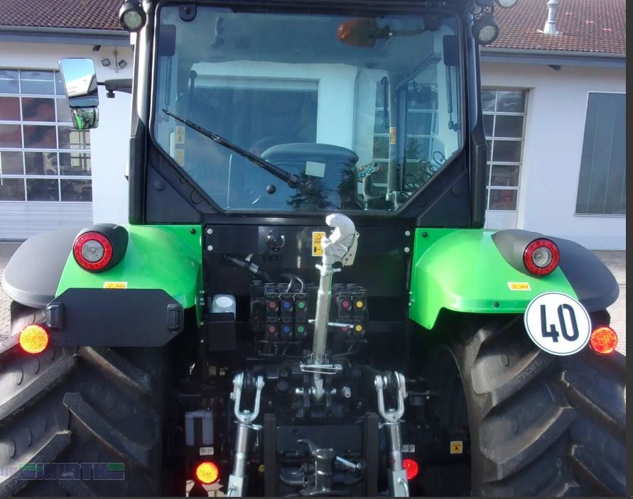 Traktor of the type Deutz-Fahr 5105 TTV stufenloser Kompaktschlepper, Neumaschine in Buchdorf (Picture 4)