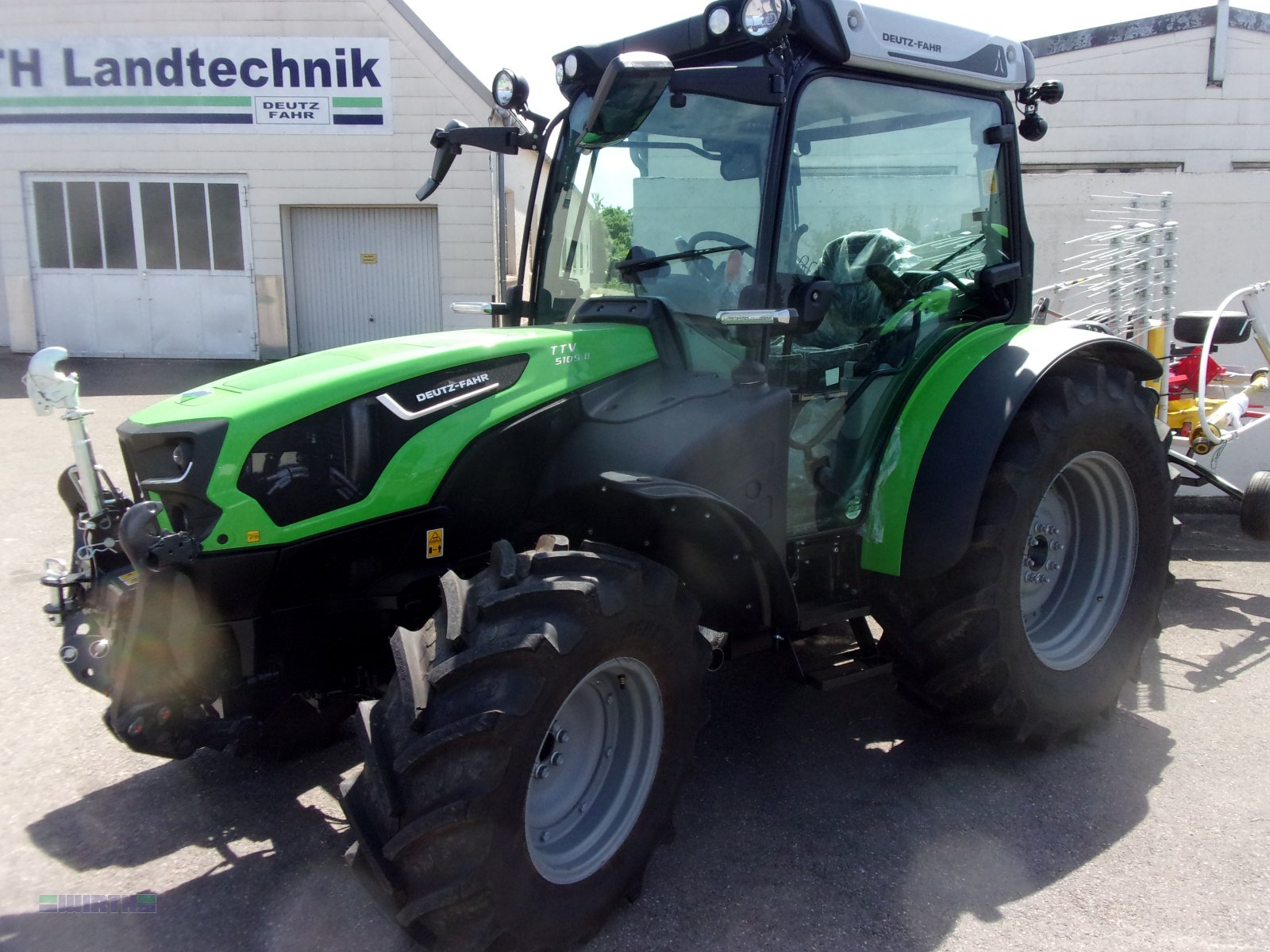 Traktor του τύπου Deutz-Fahr 5105 TTV stufenloser Kompaktschlepper, Neumaschine σε Buchdorf (Φωτογραφία 5)