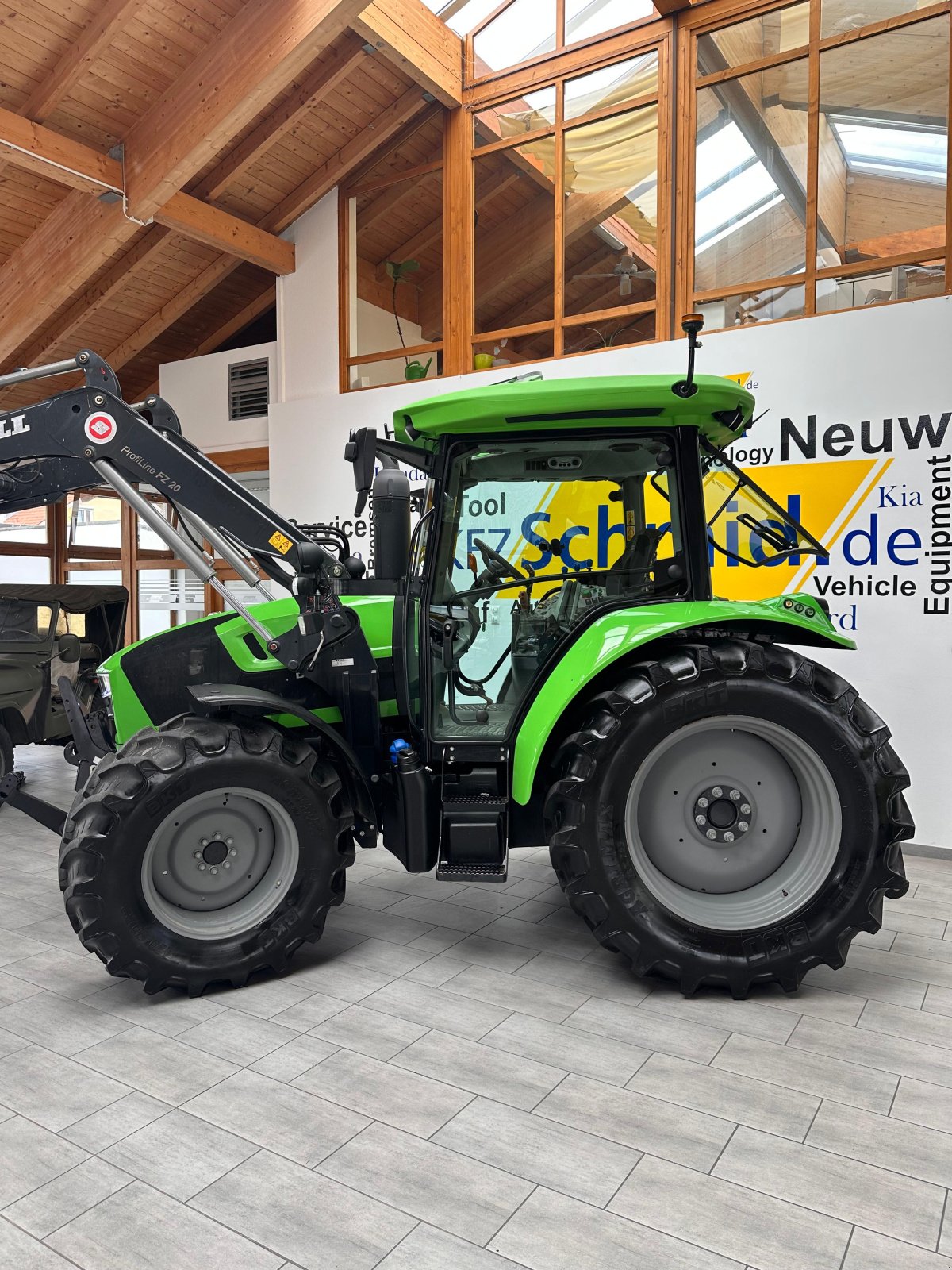 Traktor van het type Deutz-Fahr 5105, Gebrauchtmaschine in Weilheim (Foto 3)