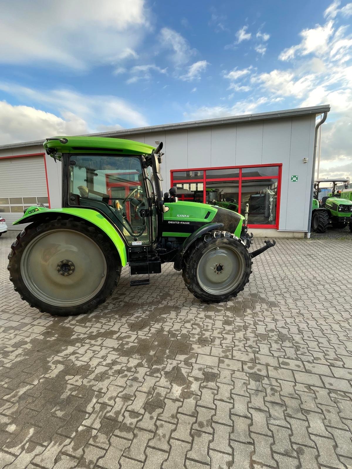 Traktor Türe ait Deutz-Fahr 5110 G, Gebrauchtmaschine içinde Dannstadt-Schauernheim (resim 3)