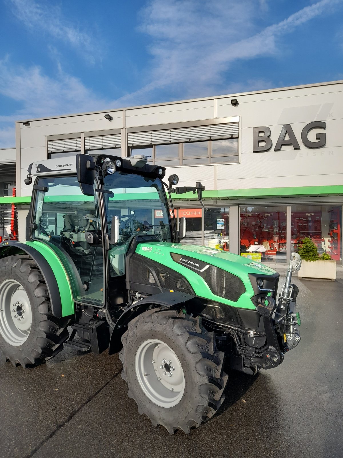 Traktor типа Deutz-Fahr 5110.4 TTV, Gebrauchtmaschine в Bad Wurzach (Фотография 1)