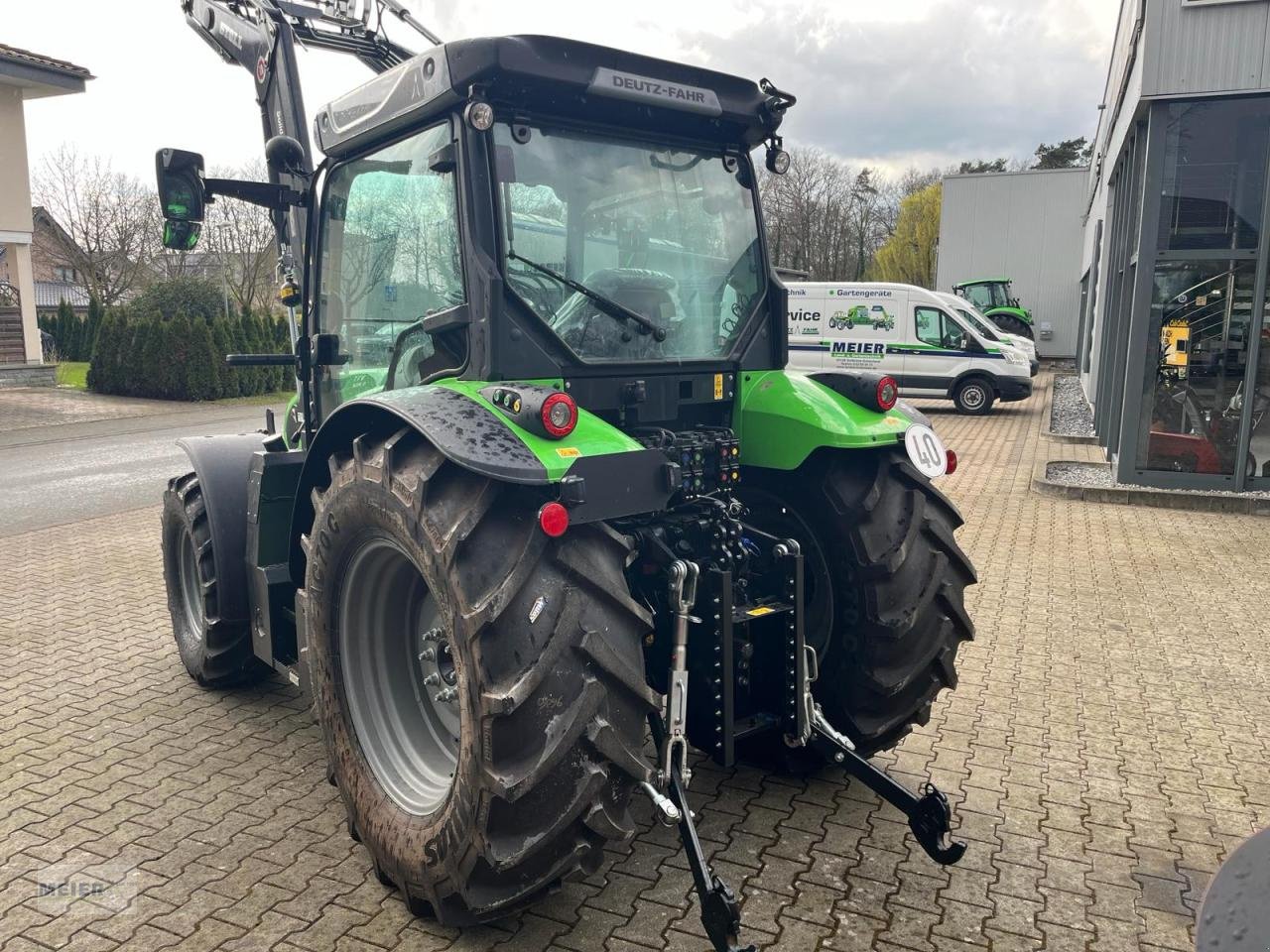 Traktor of the type Deutz-Fahr 5115 D TTV, Neumaschine in Delbrück (Picture 3)