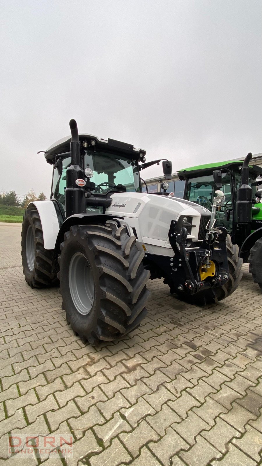 Traktor van het type Deutz-Fahr 5115 GS, Neumaschine in Bruckberg (Foto 1)