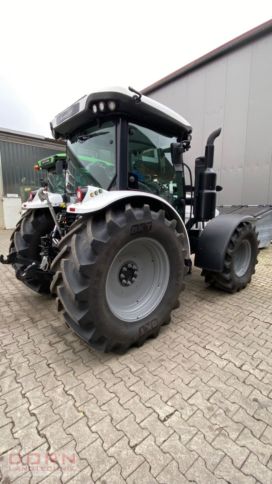 Traktor van het type Deutz-Fahr 5115 GS, Neumaschine in Bruckberg (Foto 2)