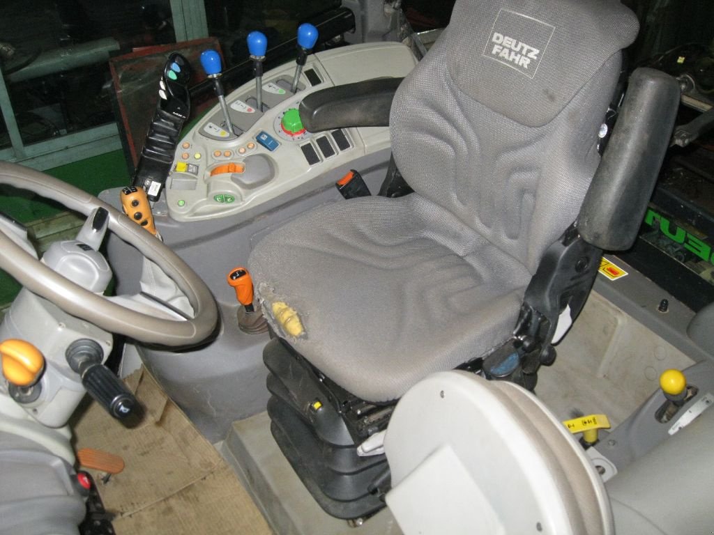 Traktor des Typs Deutz-Fahr 5115 T4F, Gebrauchtmaschine in BRECE (Bild 4)