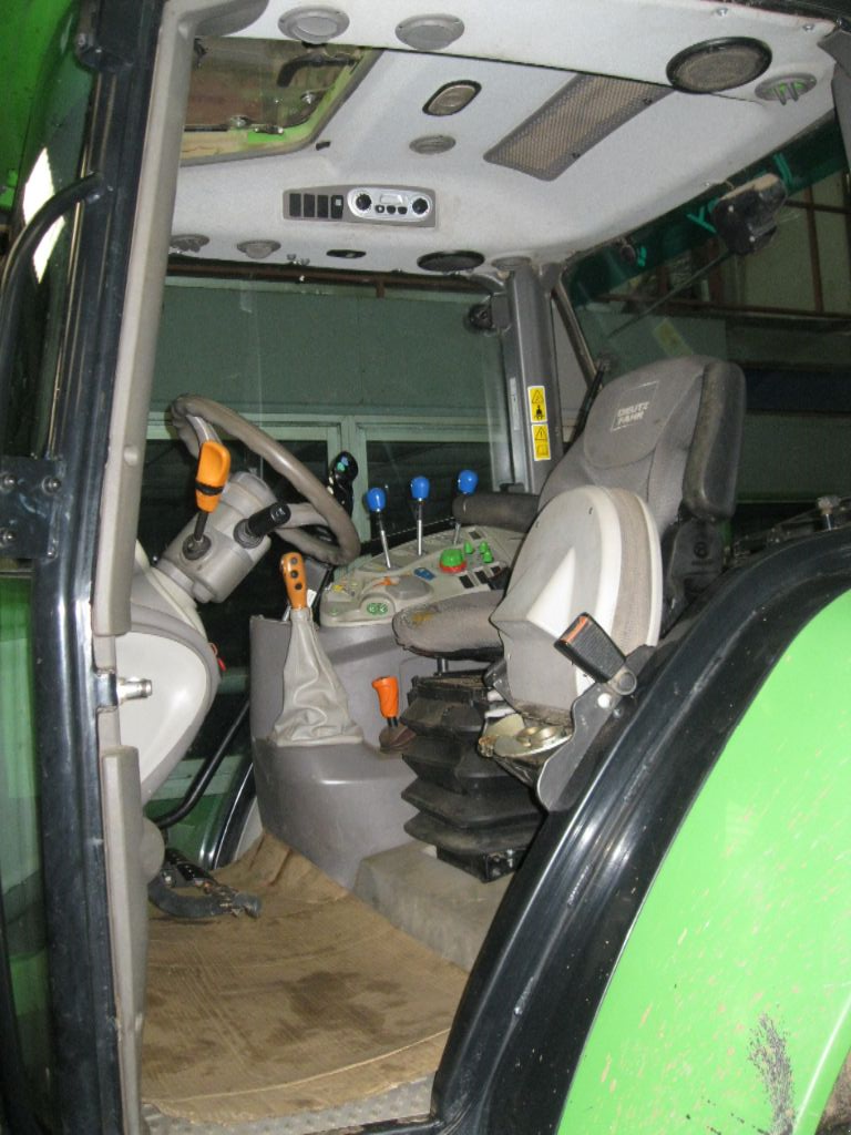 Traktor des Typs Deutz-Fahr 5115 T4F, Gebrauchtmaschine in BRECE (Bild 3)