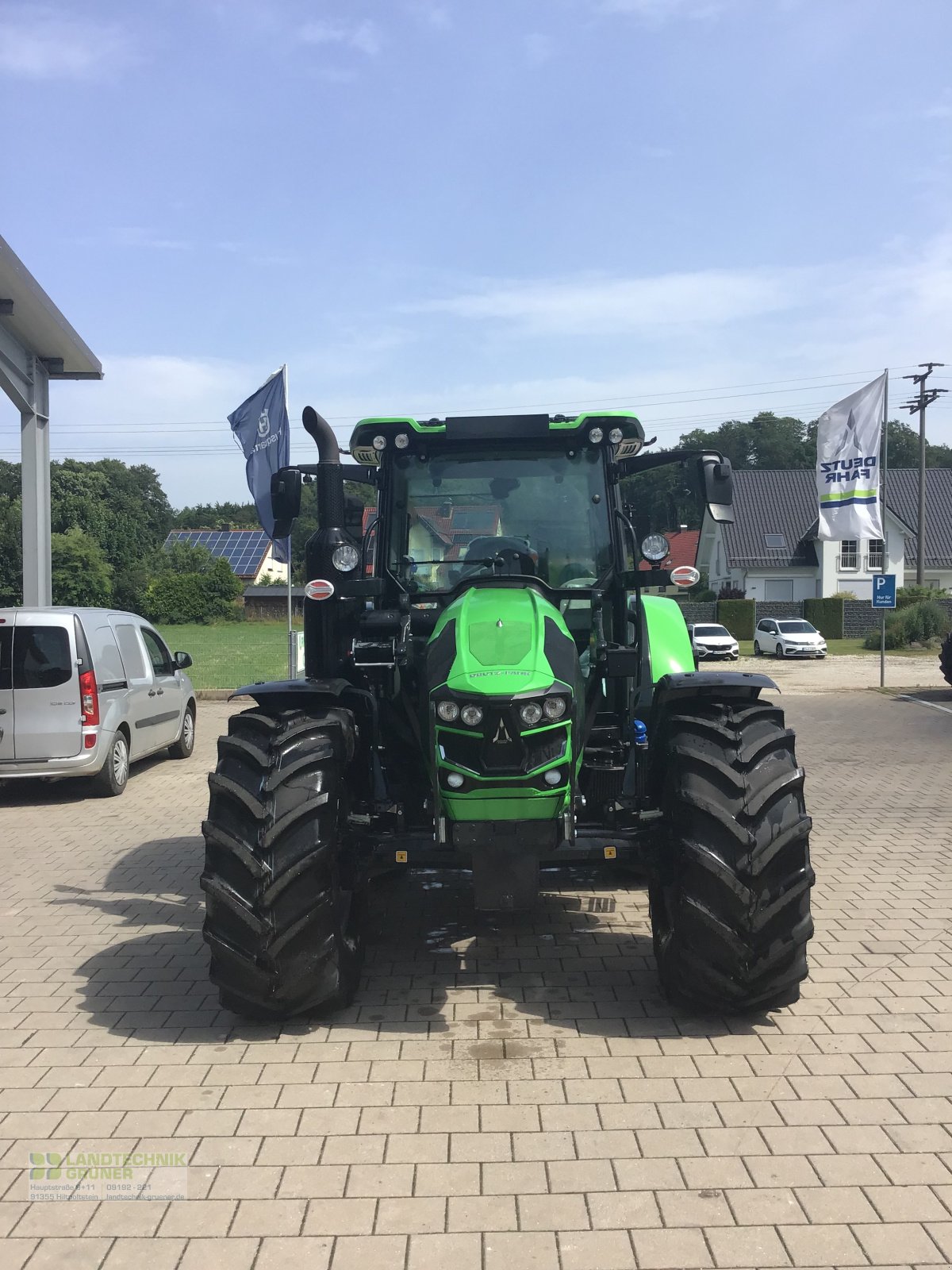 Traktor του τύπου Deutz-Fahr 5115, Neumaschine σε Hiltpoltstein (Φωτογραφία 2)