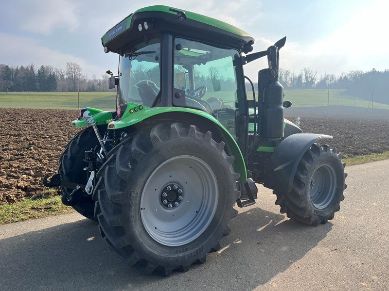 Traktor of the type Deutz-Fahr 5115, Neumaschine in Courtedoux (Picture 4)