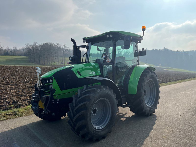 Traktor of the type Deutz-Fahr 5115, Neumaschine in Courtedoux (Picture 1)