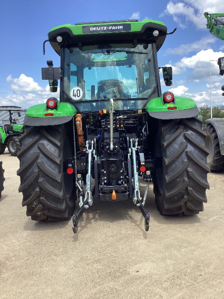 Traktor of the type Deutz-Fahr 5115, Gebrauchtmaschine in ST FLOUR (Picture 5)