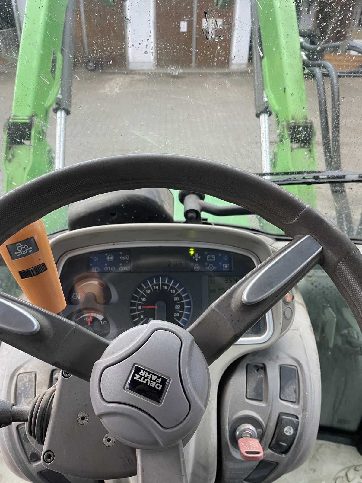 Traktor typu Deutz-Fahr 5120 TTV, Gebrauchtmaschine w Oberding (Zdjęcie 4)