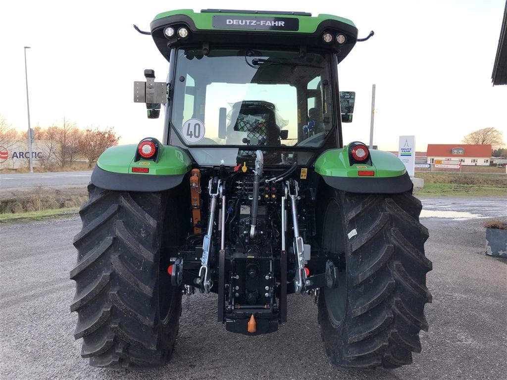 Traktor des Typs Deutz-Fahr 5125 GS m/ fabriksmonteret Stoll FZ39-27 frontlæsser, Gebrauchtmaschine in Sindal (Bild 3)