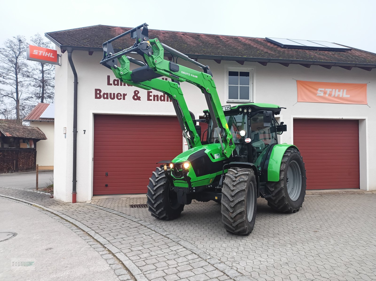 Traktor van het type Deutz-Fahr 5125, Neumaschine in Abenberg (Foto 1)