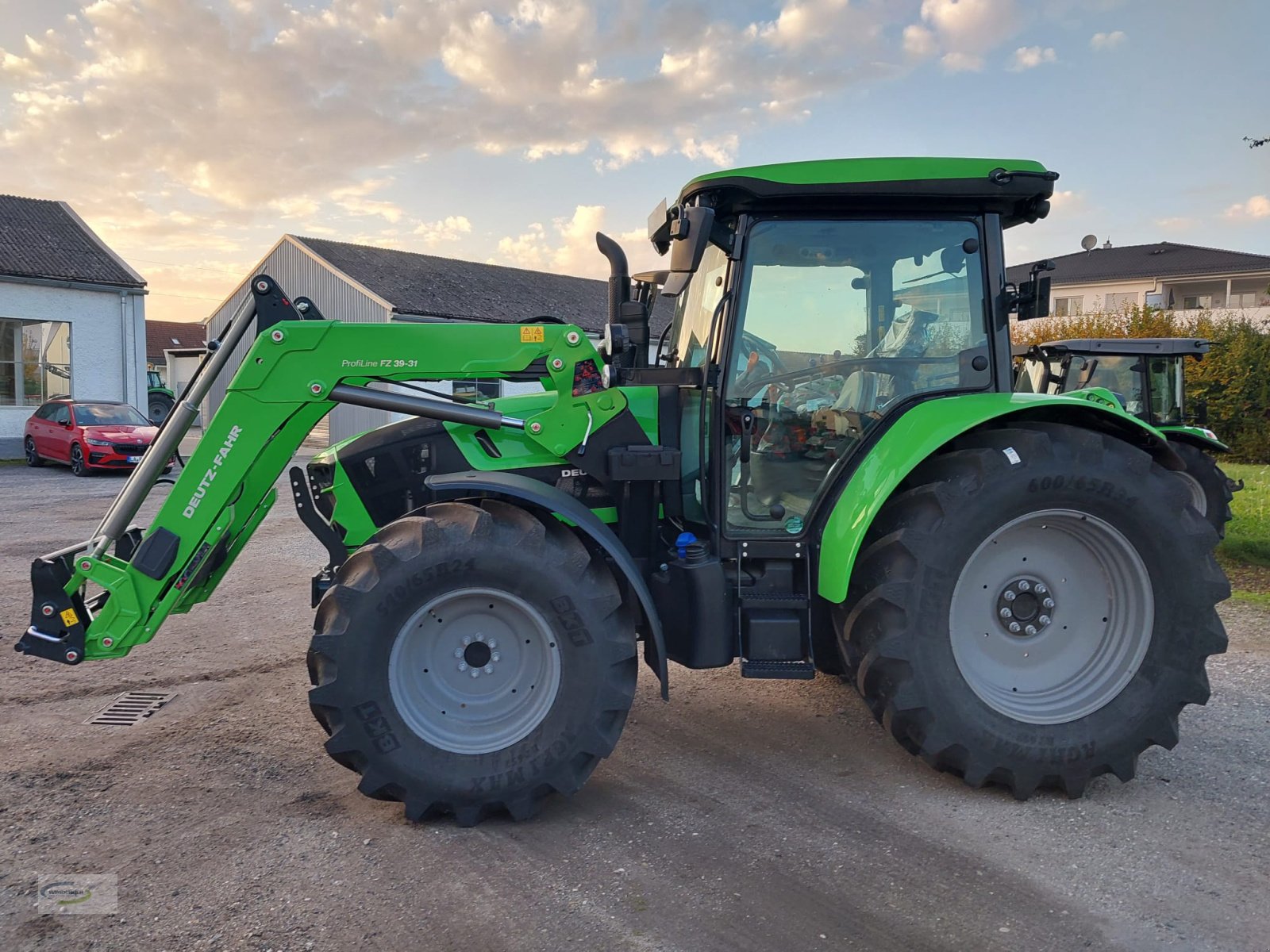 Traktor van het type Deutz-Fahr 5125, Neumaschine in Frontenhausen (Foto 3)