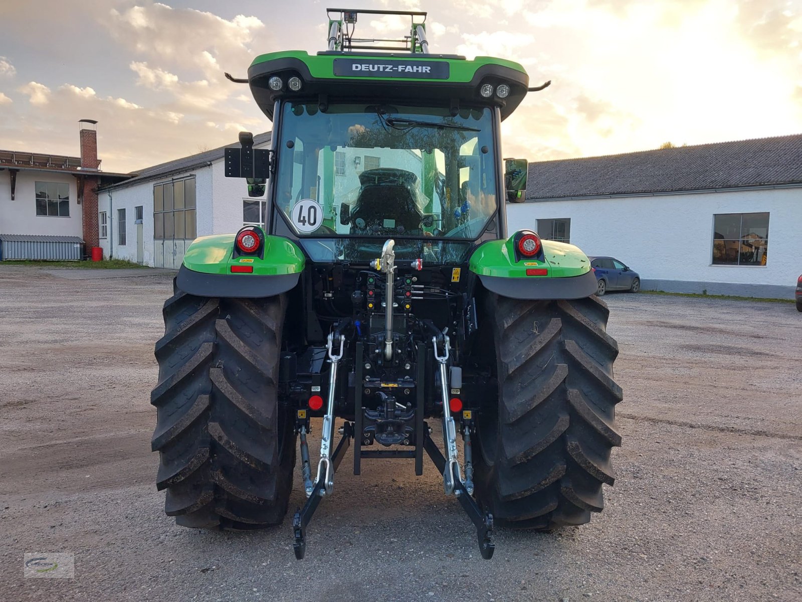 Traktor van het type Deutz-Fahr 5125, Neumaschine in Frontenhausen (Foto 5)