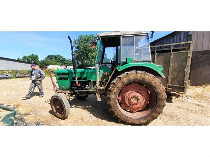 Traktor Türe ait Deutz-Fahr 6006, Gebrauchtmaschine içinde ANTIGNY (resim 3)