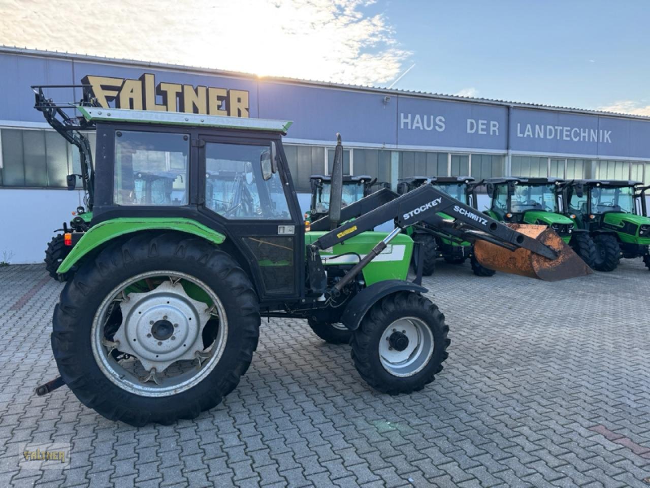 Traktor des Typs Deutz-Fahr 6007, Gebrauchtmaschine in Büchlberg (Bild 1)