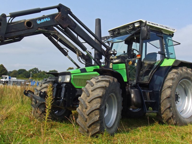 Traktor des Typs Deutz-Fahr 6.08 Frontlader+ Fronthydraulik+ Druckluft, Gebrauchtmaschine in Mittelsdorf (Bild 1)