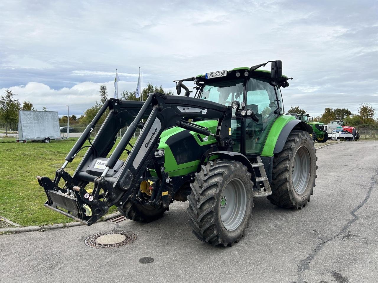 Traktor Türe ait Deutz-Fahr 6110 P, Gebrauchtmaschine içinde Zweibrücken (resim 2)