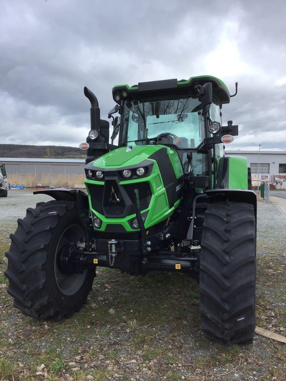 Traktor del tipo Deutz-Fahr 6115 C TTV STAGE V, Neumaschine en Burgbernheim (Imagen 2)