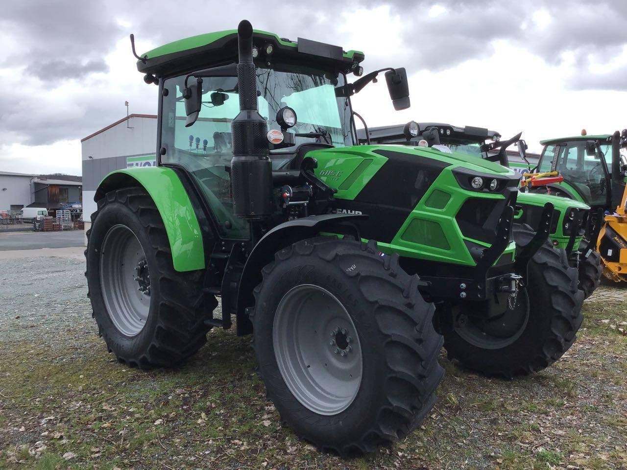 Traktor del tipo Deutz-Fahr 6115 C TTV STAGE V, Neumaschine In Burgbernheim (Immagine 3)