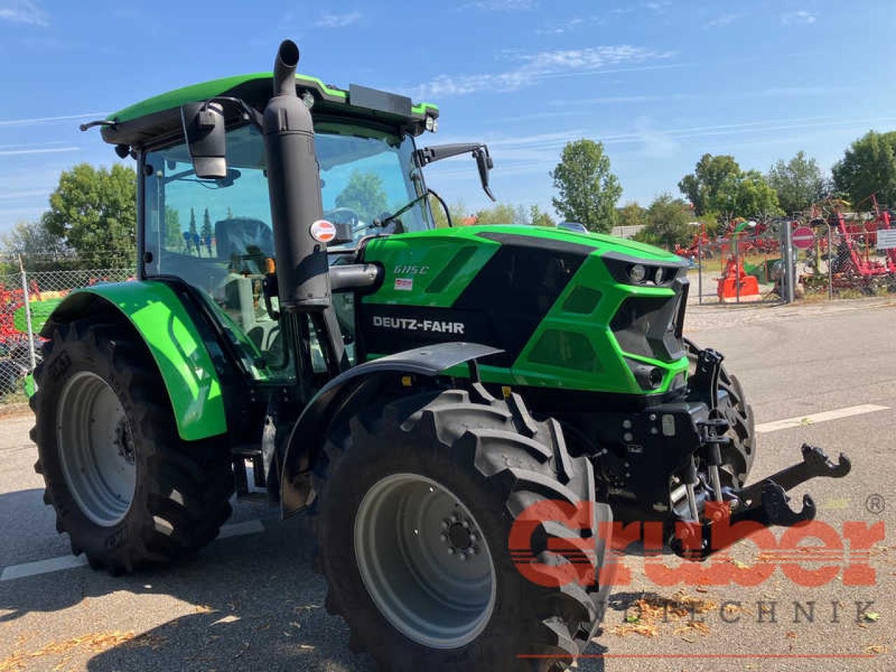 Traktor des Typs Deutz-Fahr 6115 C, Gebrauchtmaschine in Ampfing (Bild 2)