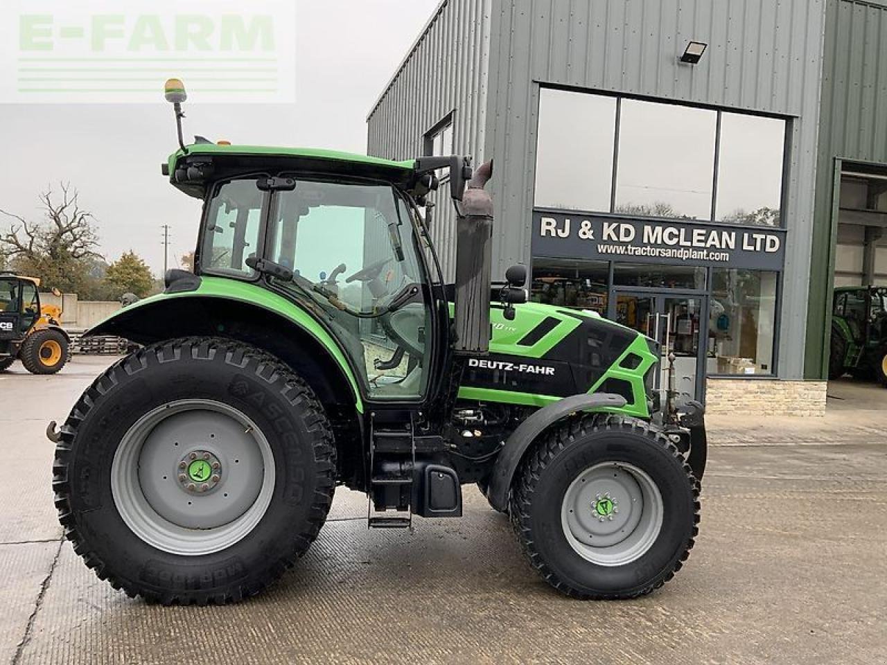 Traktor of the type Deutz-Fahr 6120 ttv tractor (st21545), Gebrauchtmaschine in SHAFTESBURY (Picture 1)