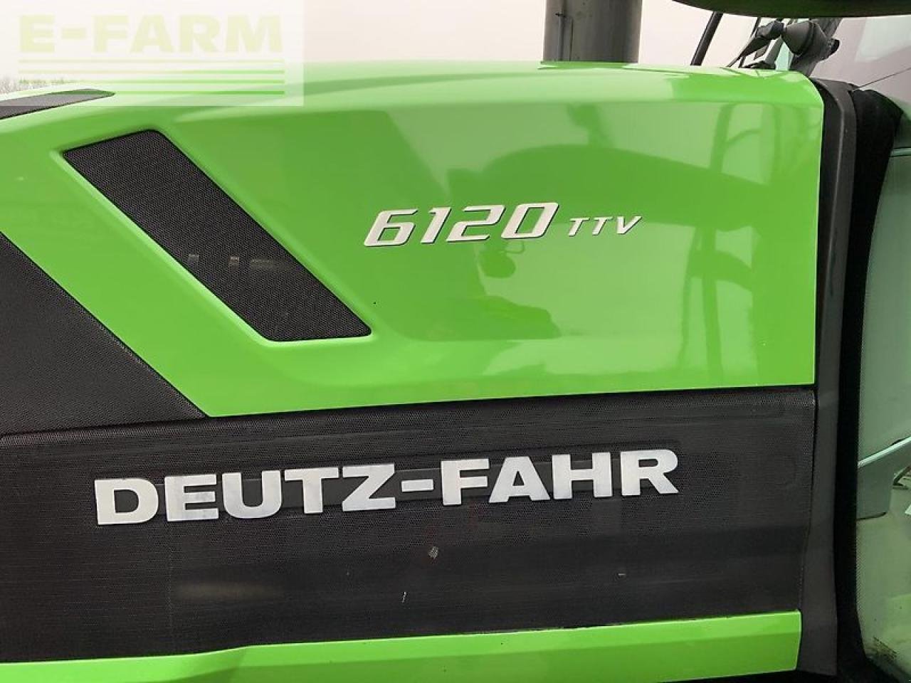 Traktor of the type Deutz-Fahr 6120 ttv tractor (st21545), Gebrauchtmaschine in SHAFTESBURY (Picture 18)