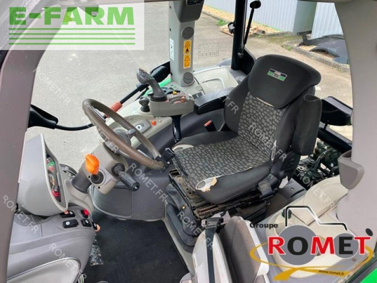 Traktor типа Deutz-Fahr 6120 ttv, Gebrauchtmaschine в GENNES-SUR-GLAIZE (Фотография 7)