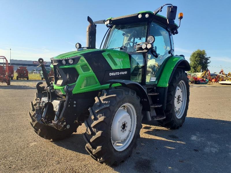 Traktor du type Deutz-Fahr 6120, Gebrauchtmaschine en ANTIGNY (Photo 4)