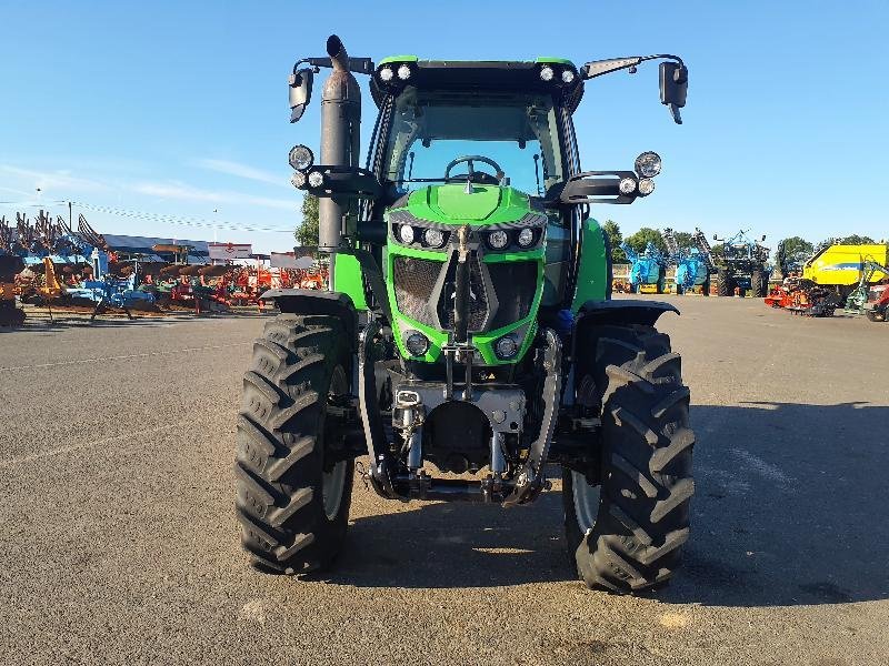 Traktor des Typs Deutz-Fahr 6120, Gebrauchtmaschine in ANTIGNY (Bild 3)