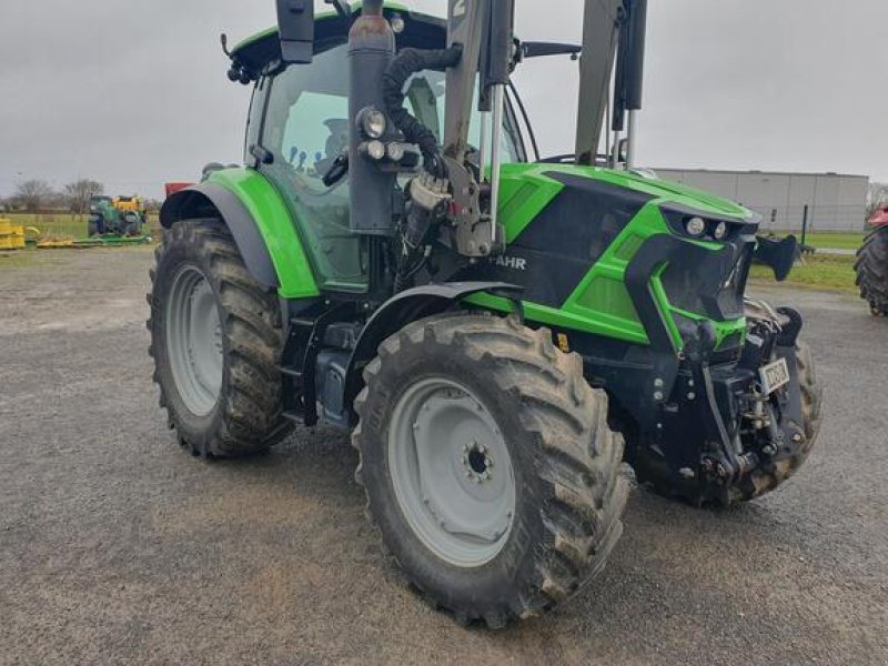 Traktor of the type Deutz-Fahr 6120, Gebrauchtmaschine in DOMFRONT (Picture 2)